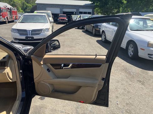 Used 2008 Mercedes-Benz C 300 4MATIC Sedan image 15