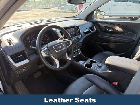 Used 2024 GMC Terrain SLT AWD/4WD image 4