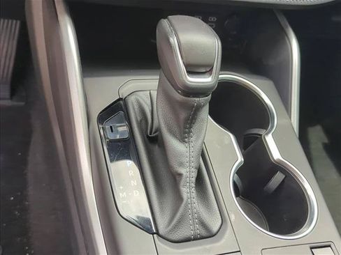 Certified 2024 Toyota Highlander XLE FWD image 22