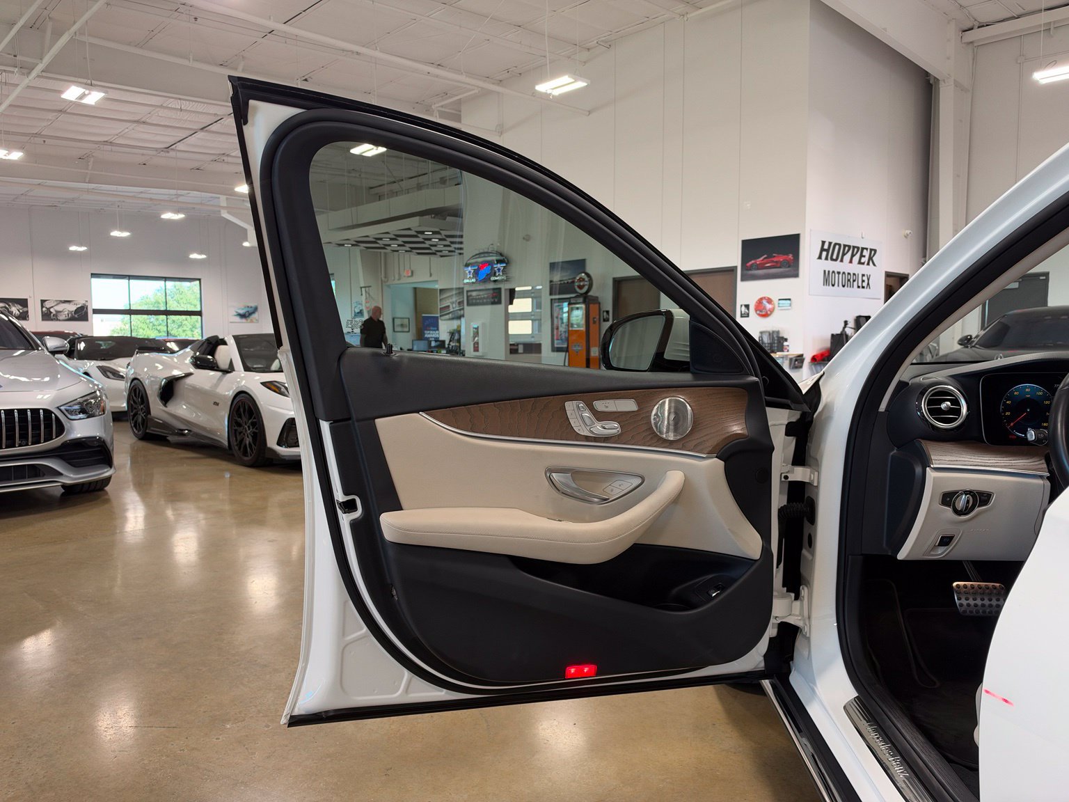 Used 2021 Mercedes-Benz E 450 4MATIC All-Terrain Wagon w/ Premium Package image 10
