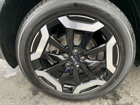 Used 2023 Kia Telluride S image 35