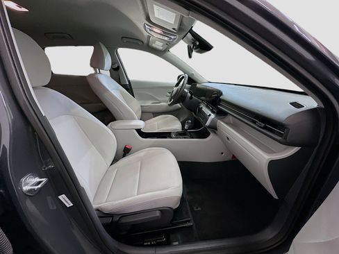 Used 2025 Hyundai Kona SEL image 32