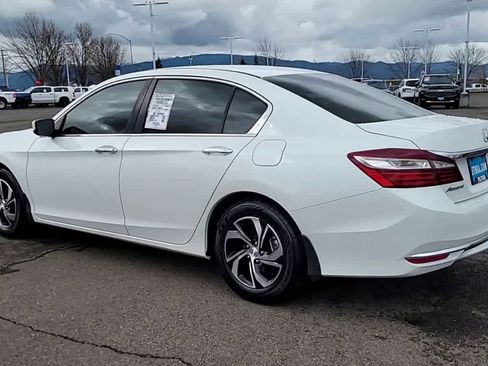Used 2016 Honda Accord LX image 6