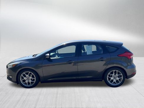 Used 2015 Ford Focus SE w/ Equipment Group 201A FWD image 4