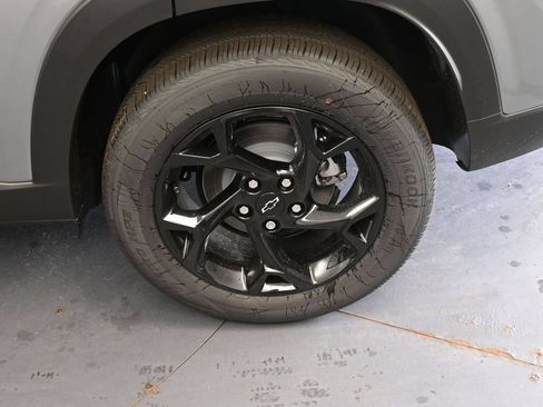 New 2026 Chevrolet Trax LT w/ Driver Confidence Package FWD image 11