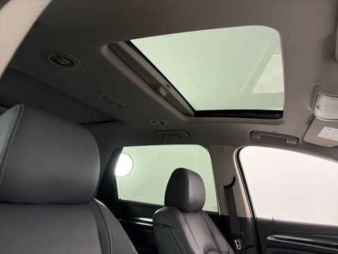 Used 2021 Buick Enclave Premium w/ Sun and Sites Package FWD image 32