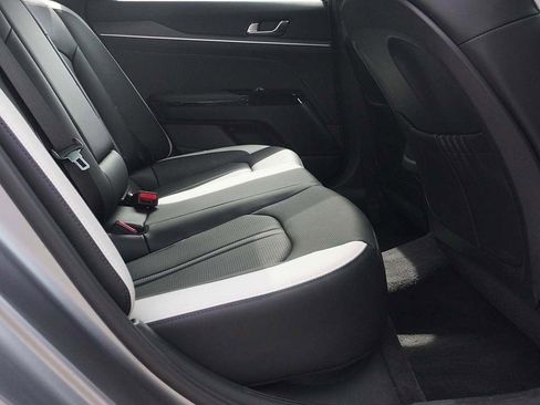 Used 2025 Kia K5 GT-Line w/ GT-Line Premium Package FWD image 32