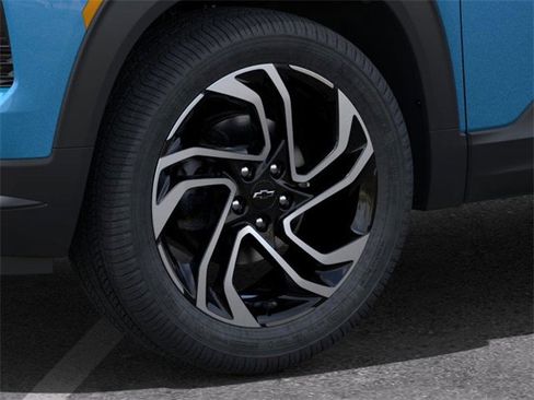 New 2025 Chevrolet TrailBlazer RS w/ Convenience Package image 9