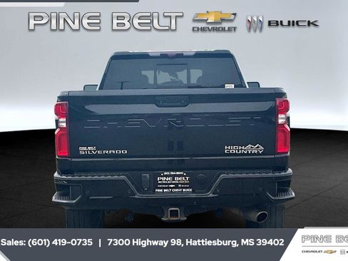 Used 2023 Chevrolet Silverado 3500 High Country AWD/4WD image 4