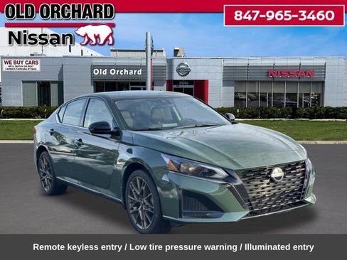 Used 2025 Nissan Altima 2.5 SR AWD/4WD image 5