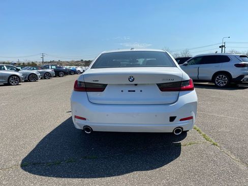 New 2026 BMW 330i xDrive Sedan AWD/4WD image 3