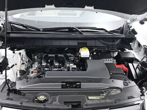 Used 2025 Nissan Pathfinder SL FWD image 59