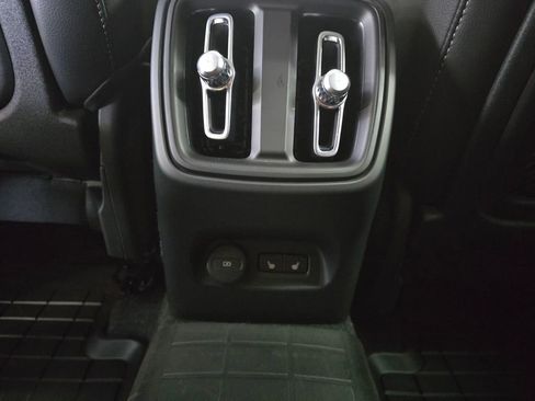 Certified 2023 Volvo XC40 B5 Plus w/ Driver Assist Package image 17