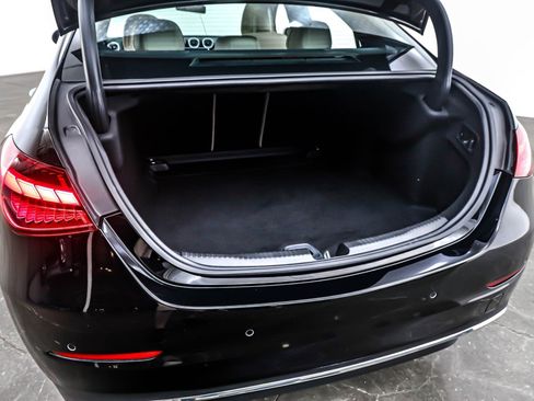 Used 2023 Mercedes-Benz C 300 Sedan image 23