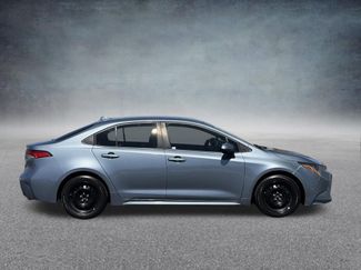 Used 2020 Toyota Corolla LE FWD video 2