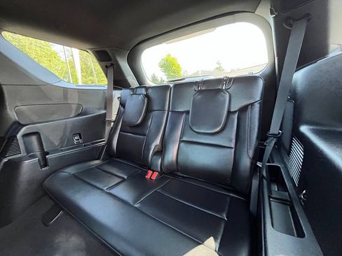 Used 2020 Ford Explorer Limited w/ Class III Trailer Tow Package RWD image 30