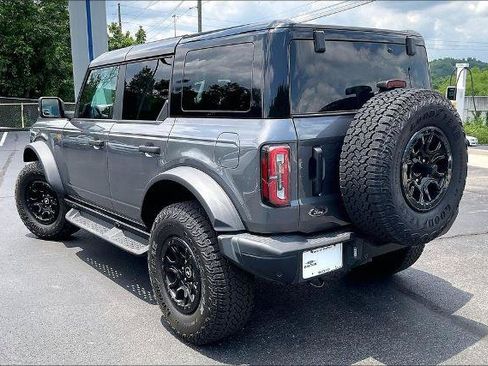 Certified 2025 Ford Bronco Badlands AWD/4WD image 3