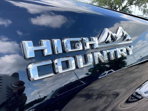 Used 2024 Chevrolet Silverado 3500 High Country w/ High Country Premium Package AWD/4WD image 21