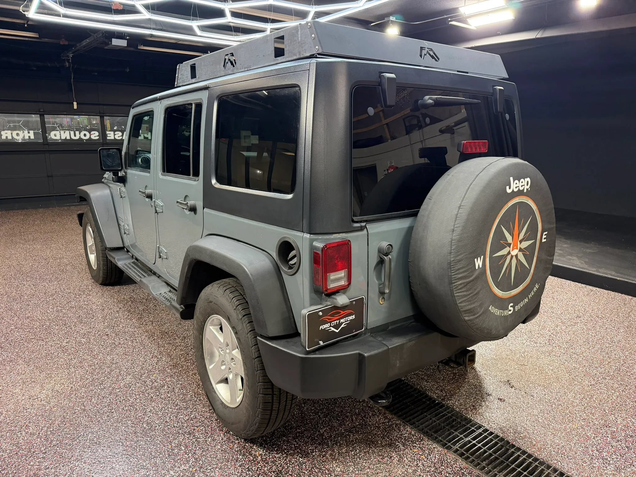 Used 2014 Jeep Wrangler Unlimited Sport w/ Dual Top Group AWD/4WD image 6