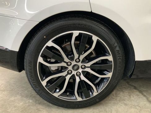 Used 2018 Land Rover Range Rover Sport HSE AWD/4WD image 45