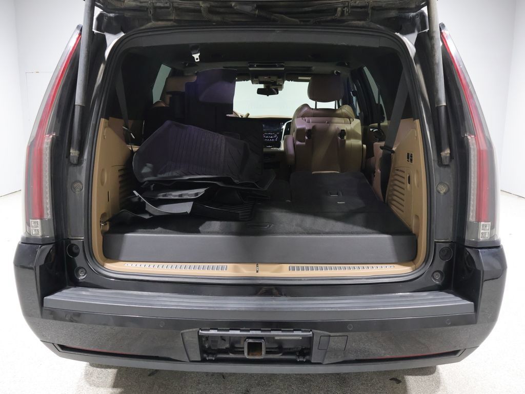 Used 2020 Cadillac Escalade Platinum AWD/4WD image 21