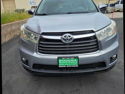 Used 2014 Toyota Highlander LE