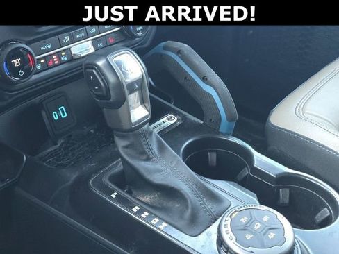 Used 2024 Ford Bronco Wildtrak image 15