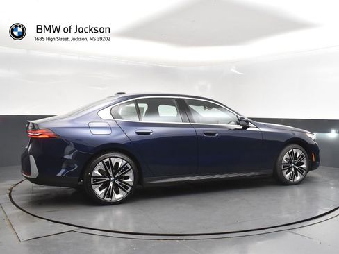 New 2026 BMW 530i w/ Premium Package RWD image 8