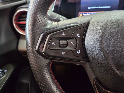 Certified 2024 Chevrolet Trax RS w/ Sunroof Package image 31