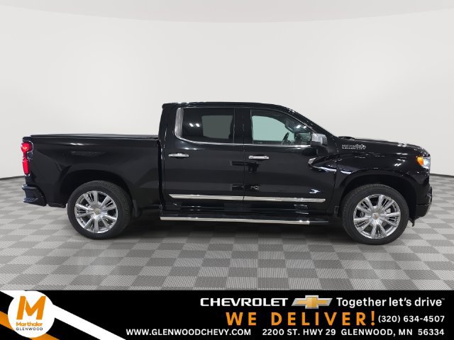 Used 2024 Chevrolet Silverado 1500 High Country w/ High Country Premium Package AWD/4WD image 1