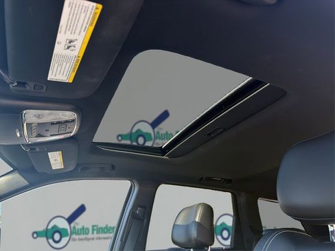 Used 2015 Jeep Grand Cherokee Limited w/ Trailer Tow Group IV image 24