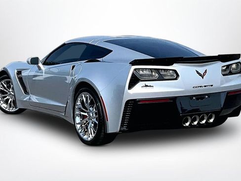 Used 2016 Chevrolet Corvette Z06 w/ 3LZ Preferred Equipment Group RWD image 5
