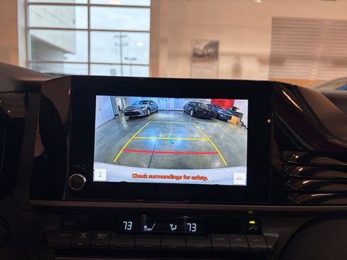 Used 2025 Toyota Camry LE image 17