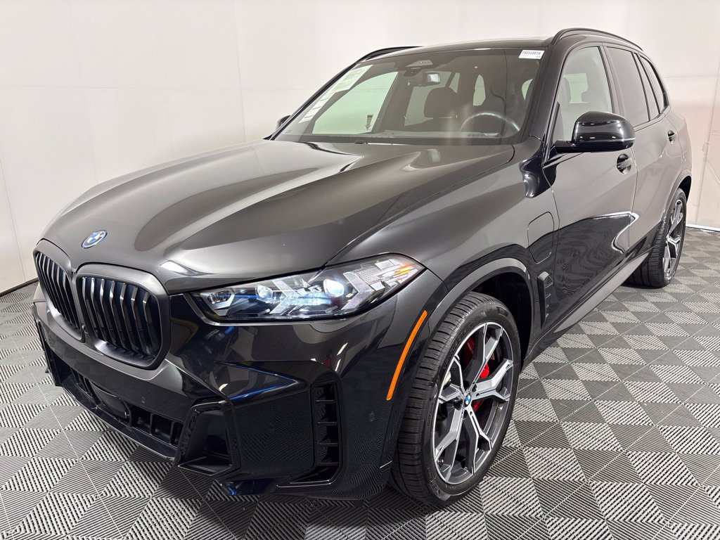 Certified 2026 BMW X5 xDrive50e w/ M Sport Package AWD/4WD image 2