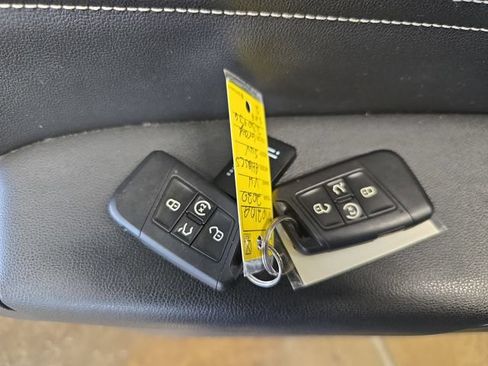 Used 2020 Volkswagen Atlas Cross Sport SEL Premium R-Line AWD/4WD image 26