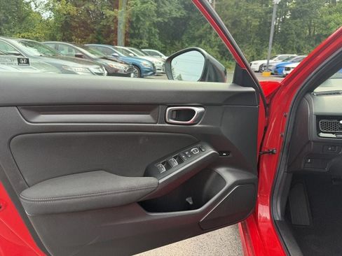 Used 2025 Honda Civic Sport image 9