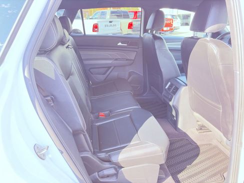 Used 2021 Volkswagen Atlas Cross Sport SE image 7