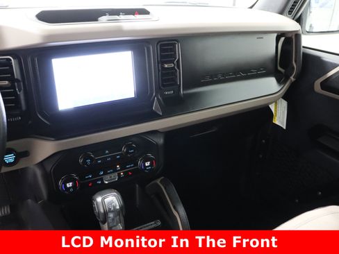 Used 2023 Ford Bronco Big Bend image 15