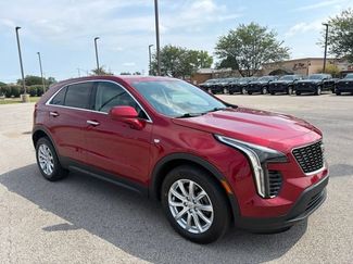 Used 2022 Cadillac XT4 Luxury w/ Cold Weather Package FWD video 1