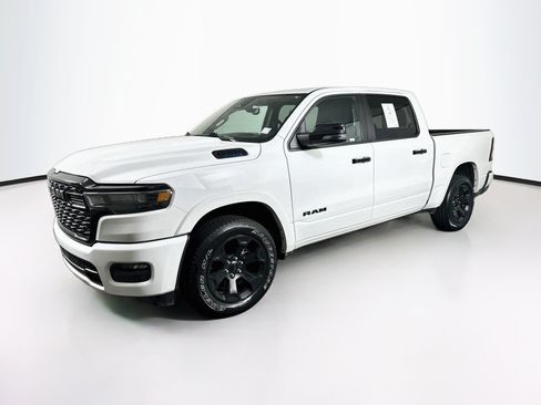 Used 2025 RAM 1500 Big Horn AWD/4WD image 3