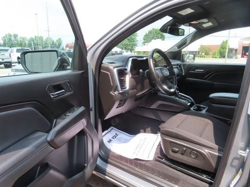 Used 2025 GMC Canyon Elevation w/ Convenience Package AWD/4WD image 18
