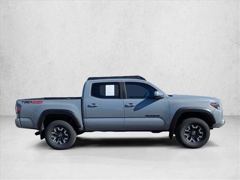 Used 2021 Toyota Tacoma TRD Off-Road w/ Technology Package AWD/4WD image 4