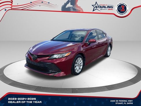 Used 2020 Toyota Camry LE FWD image 1