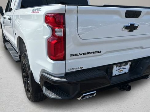 Used 2026 Chevrolet Silverado 1500 LT Trail Boss w/ LPO, Dark Essentials Package AWD/4WD image 38