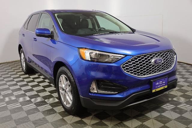 Certified 2024 Ford Edge SEL w/ Convenience Package AWD/4WD image 4