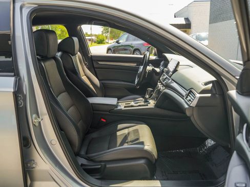 Used 2020 Honda Accord Sport image 25