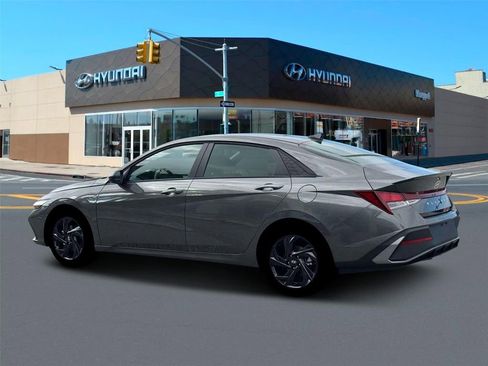 New 2026 Hyundai Elantra Sport FWD image 4