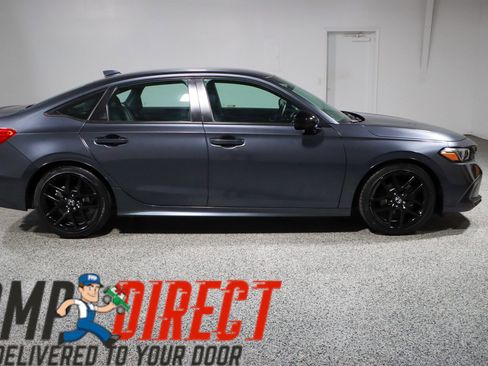 Used 2023 Honda Civic Sport image 6