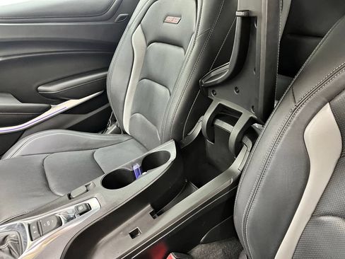 Used 2018 Chevrolet Camaro SS RWD image 28