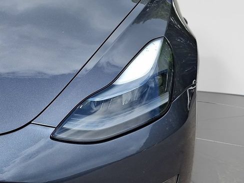 Used 2023 Tesla Model 3 Standard Range RWD image 11